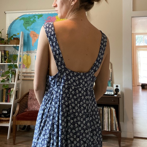 Floral blue and white maxi dress - Picture 2 of 7